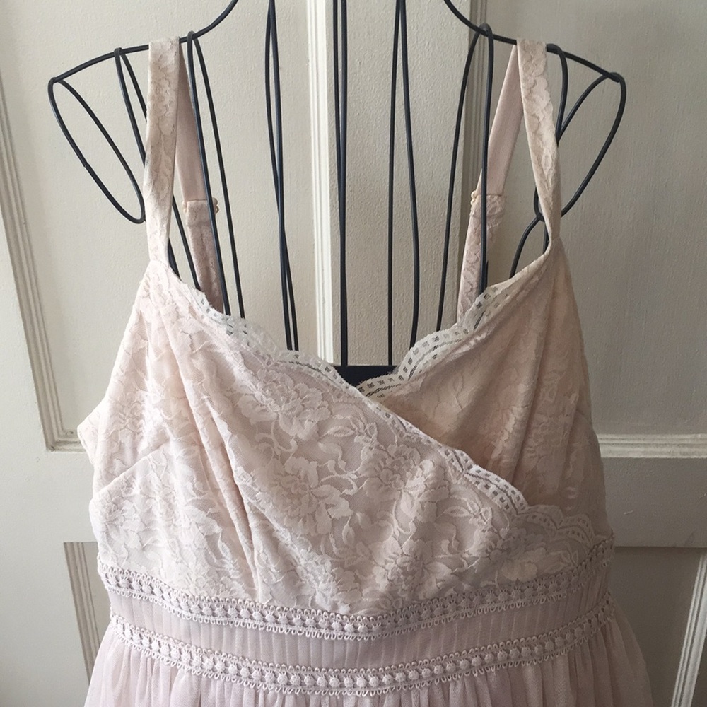 Cream party dress - Picture 2 of 5